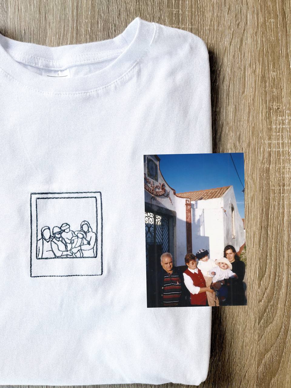 T-shirt com Fotografia Polaroid